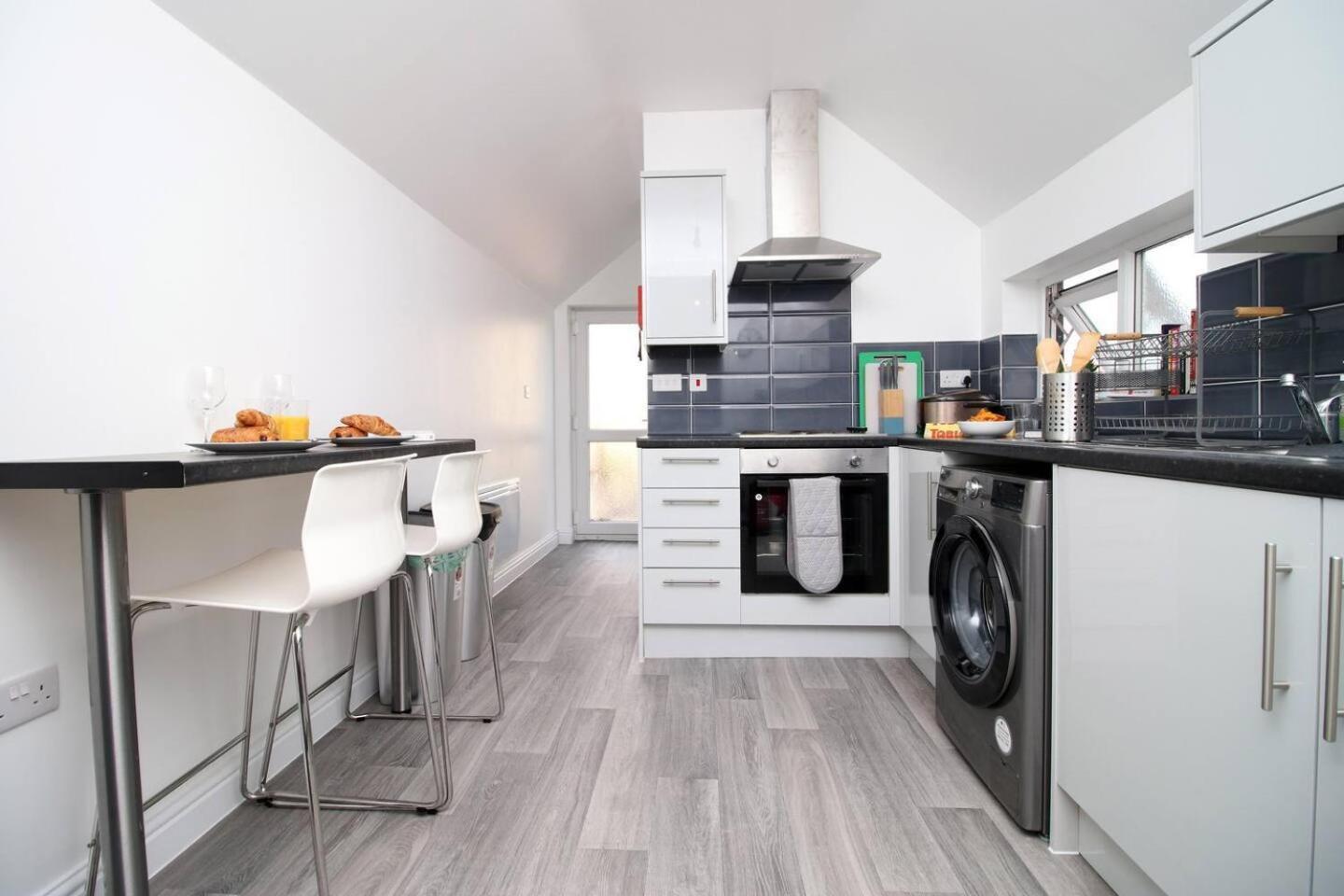 Modern Guesthouse, Fast Wi-Fi, Street Free Parking, Central, Fully Equipped Cardiff Luaran gambar
